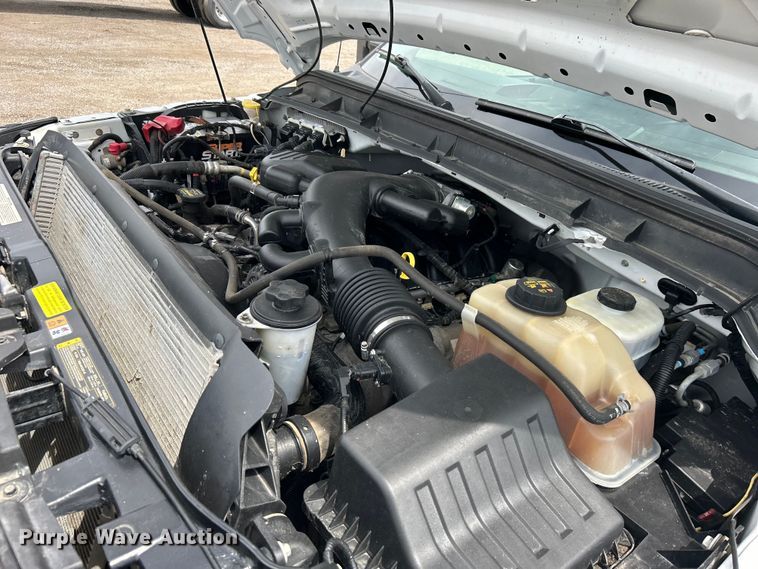 image for item EG1490 2013 Ford F450 Super Duty bucket truck