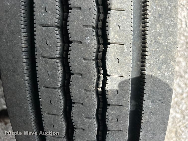 image for item EG1490 2013 Ford F450 Super Duty bucket truck