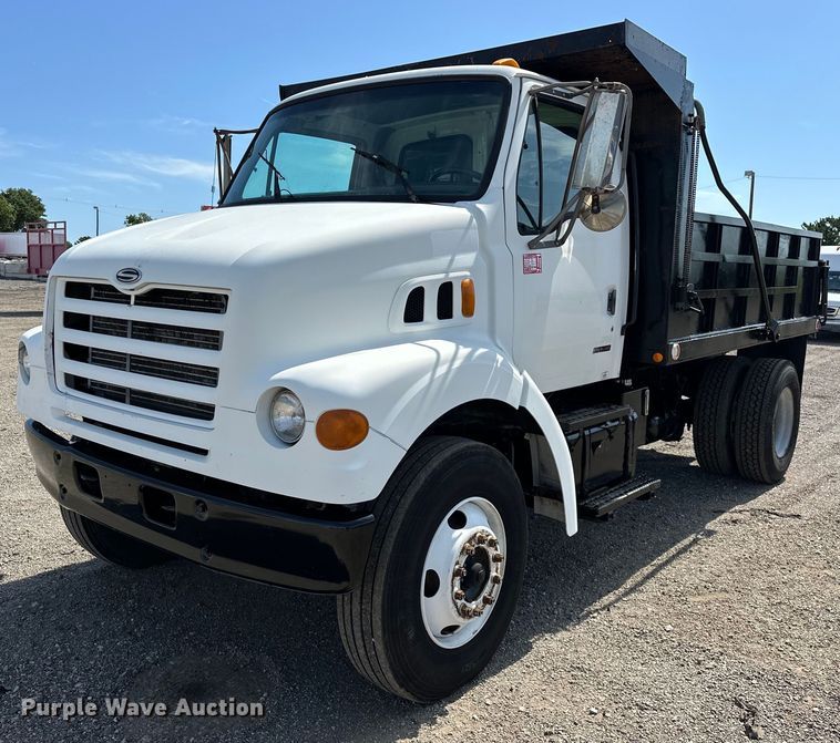 image for item EG1644 1999 Sterling  L-Line dump truck