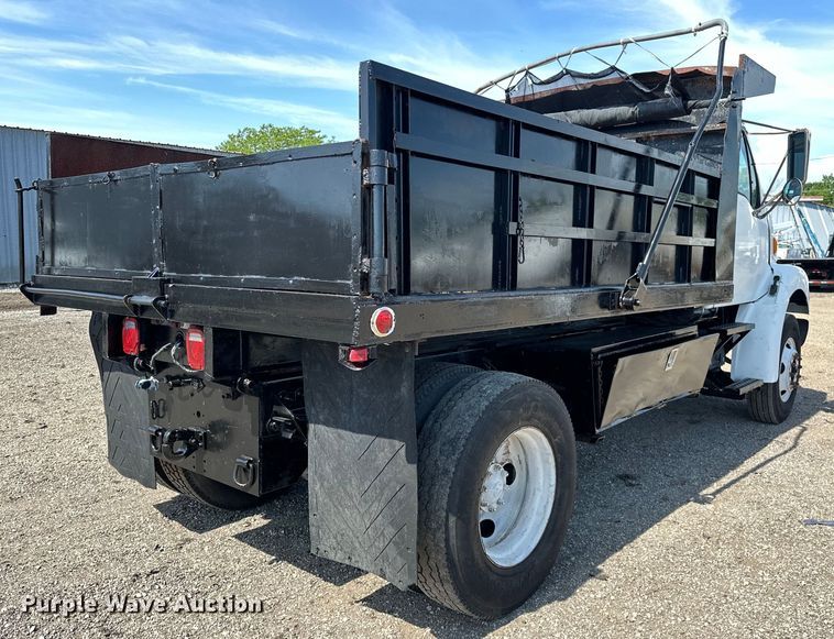 image for item EG1644 1999 Sterling  L-Line dump truck