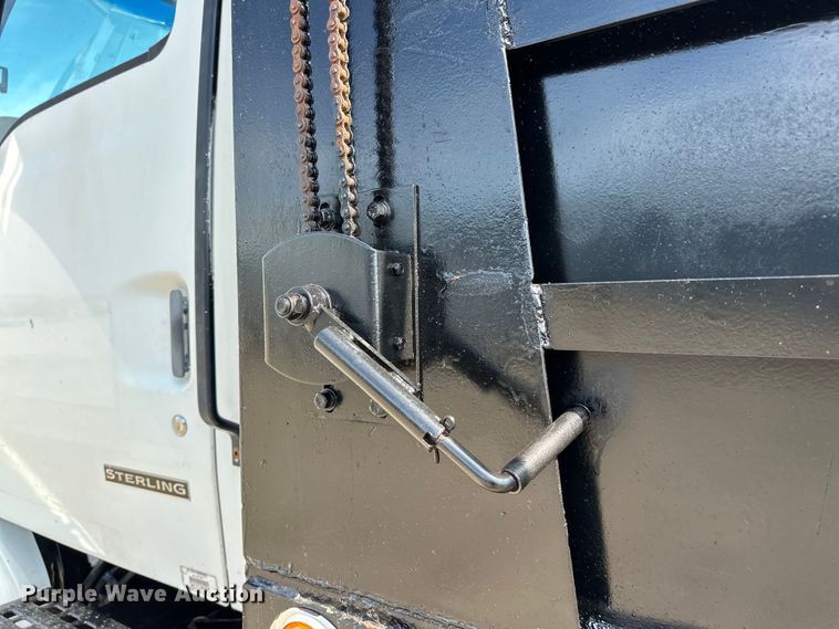 image for item EG1644 1999 Sterling  L-Line dump truck