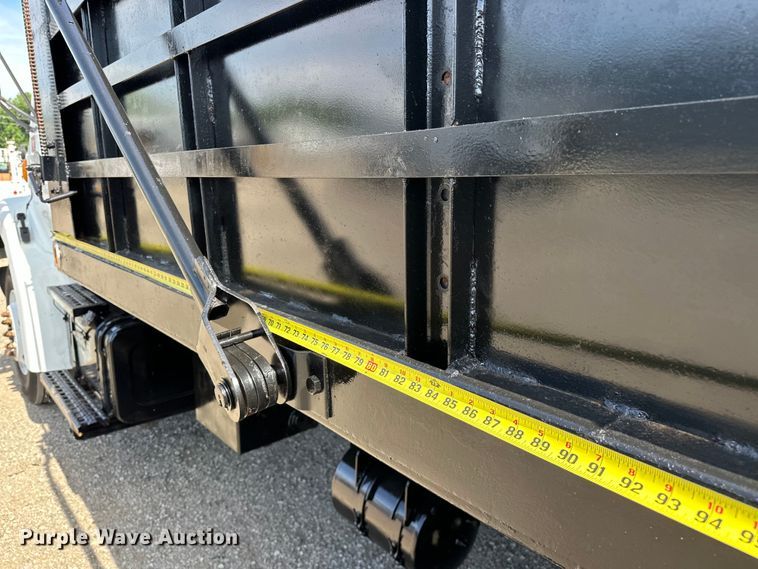 image for item EG1644 1999 Sterling  L-Line dump truck