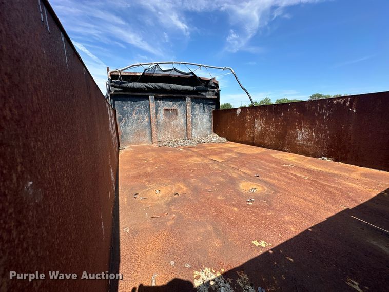 image for item EG1644 1999 Sterling  L-Line dump truck