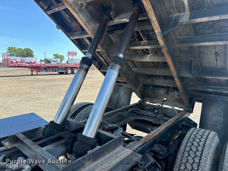 image for item EG1644 1999 Sterling  L-Line dump truck