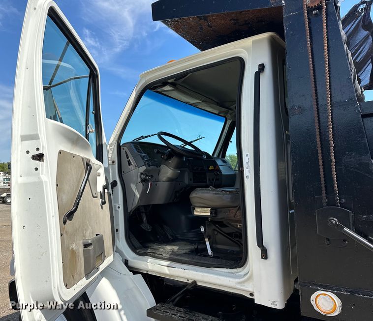 image for item EG1644 1999 Sterling  L-Line dump truck