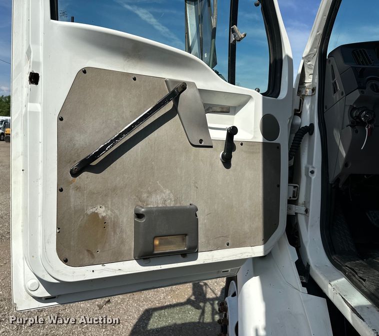 image for item EG1644 1999 Sterling  L-Line dump truck