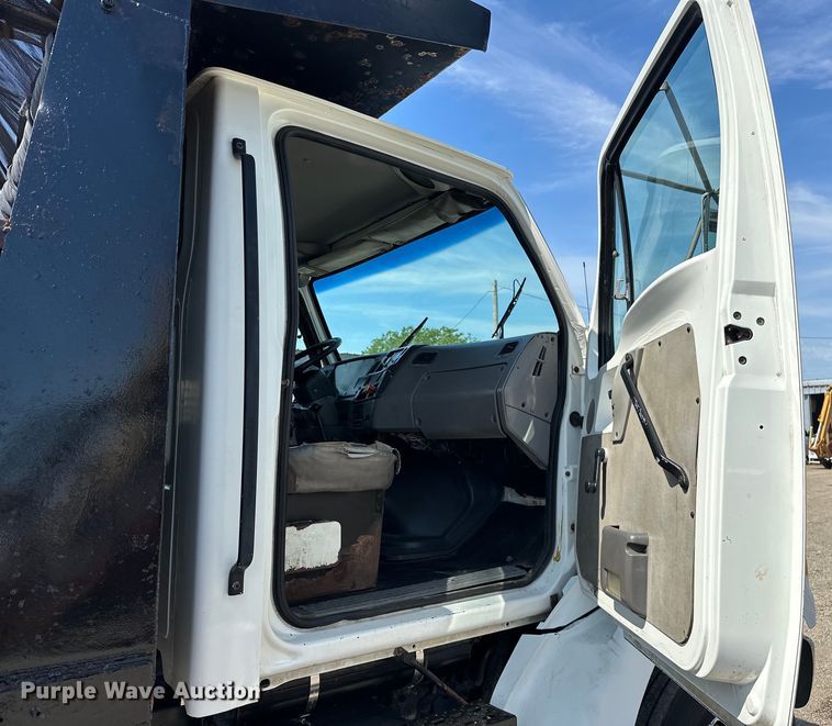 image for item EG1644 1999 Sterling  L-Line dump truck