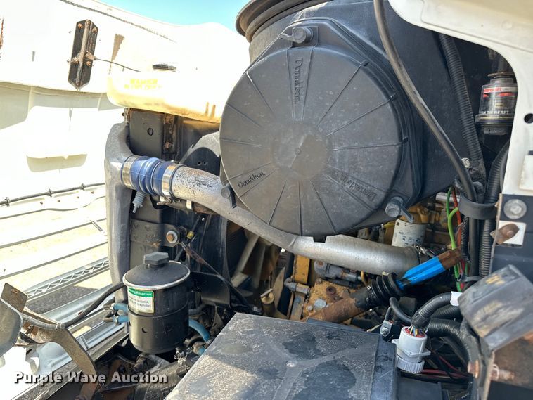 image for item EG1644 1999 Sterling  L-Line dump truck