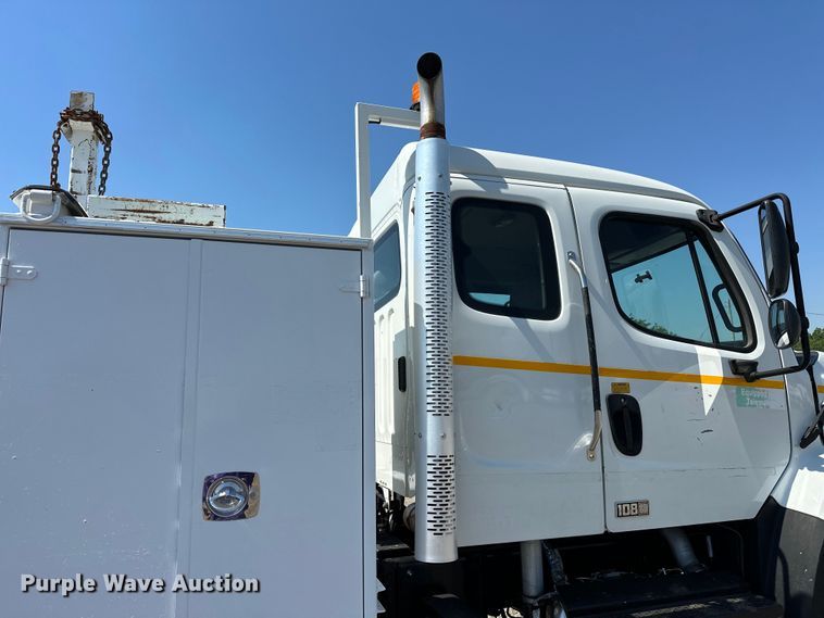 image for item EG1658 2014 Freightliner  108SD Crew Cab utility / service truck