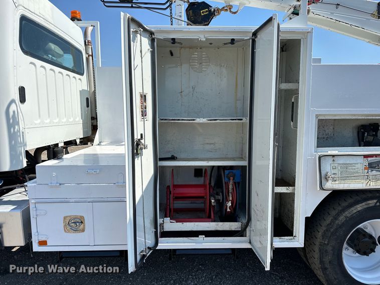 image for item EG1658 2014 Freightliner  108SD Crew Cab utility / service truck