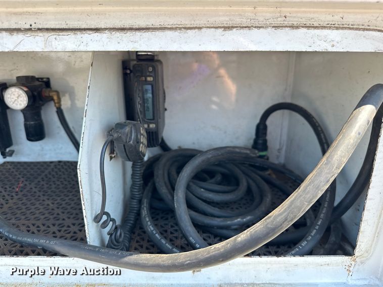 image for item EG1658 2014 Freightliner  108SD Crew Cab utility / service truck