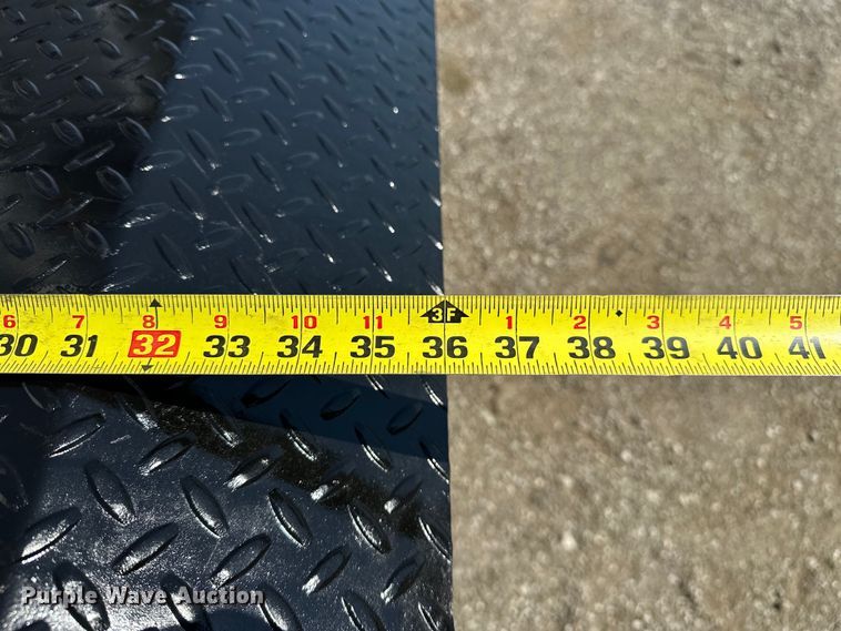 image for item EG1658 2014 Freightliner  108SD Crew Cab utility / service truck