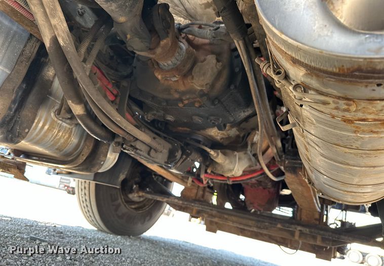 image for item EG1658 2014 Freightliner  108SD Crew Cab utility / service truck