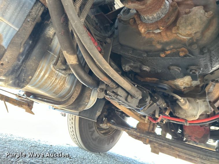 image for item EG1658 2014 Freightliner  108SD Crew Cab utility / service truck