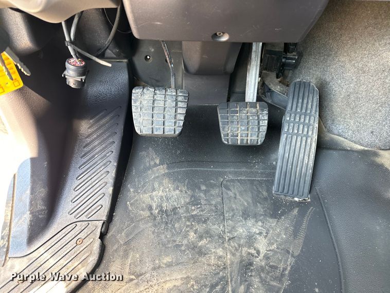 image for item EG1658 2014 Freightliner  108SD Crew Cab utility / service truck