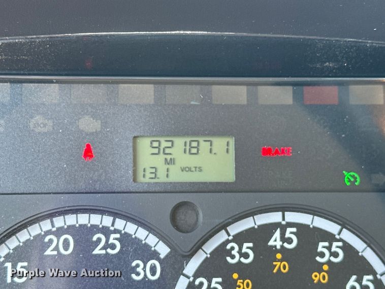 image for item EG1658 2014 Freightliner  108SD Crew Cab utility / service truck