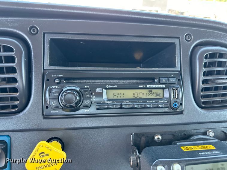 image for item EG1658 2014 Freightliner  108SD Crew Cab utility / service truck