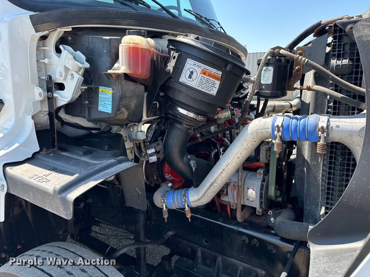 image for item EG1658 2014 Freightliner  108SD Crew Cab utility / service truck