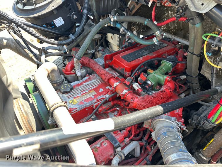 image for item EG1658 2014 Freightliner  108SD Crew Cab utility / service truck