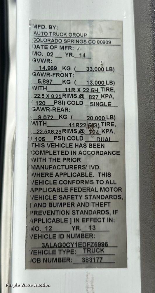 image for item EG1658 2014 Freightliner  108SD Crew Cab utility / service truck