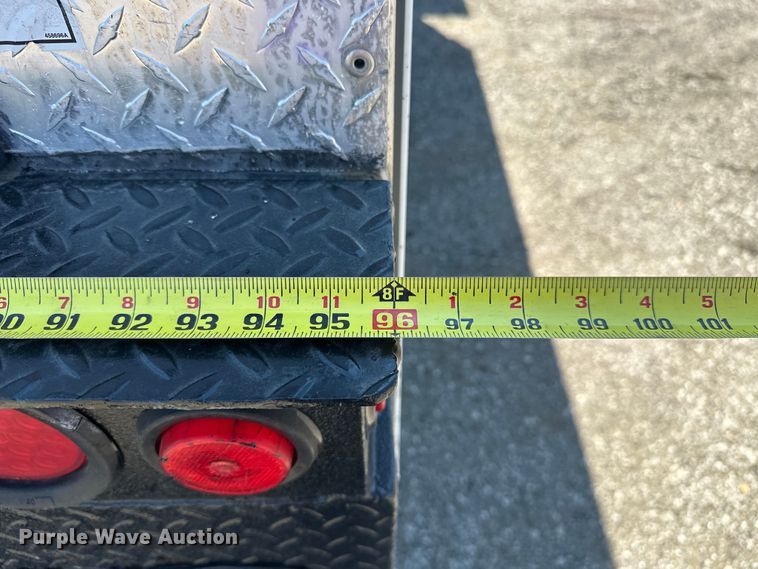 image for item EG1666 2009 International  DuraStar 4400 SBA  bucket truck