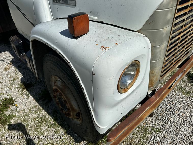 image for item EH6865 1975 International  Load Star 1800 dump truck