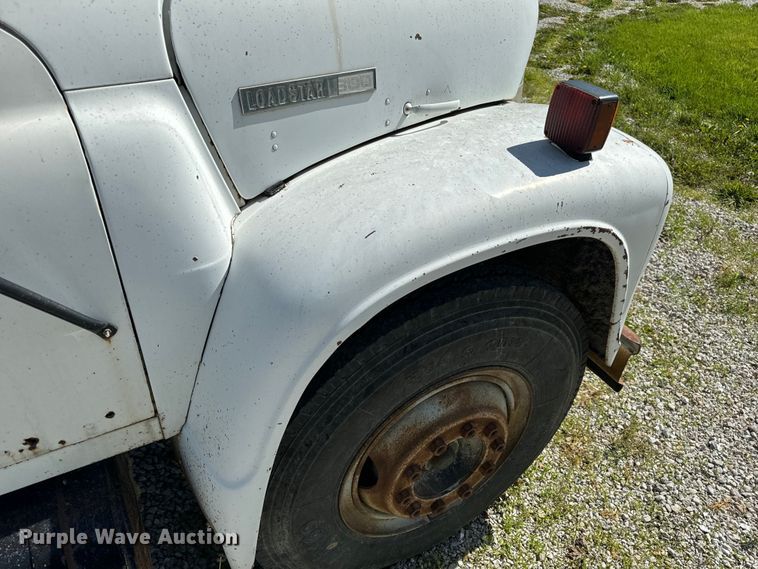 image for item EH6865 1975 International  Load Star 1800 dump truck