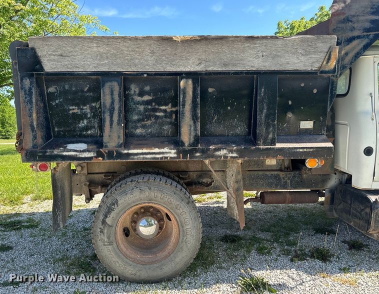 image for item EH6865 1975 International  Load Star 1800 dump truck