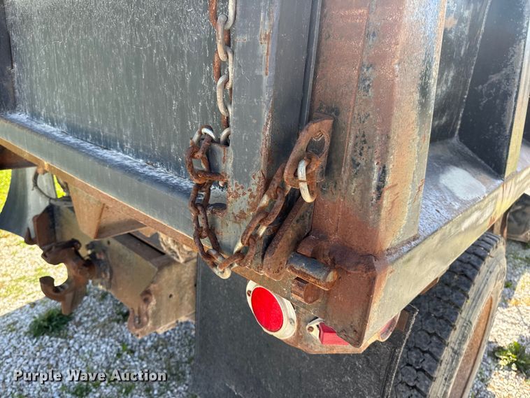 image for item EH6865 1975 International  Load Star 1800 dump truck