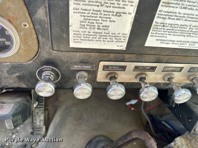 image for item EH6865 1975 International  Load Star 1800 dump truck