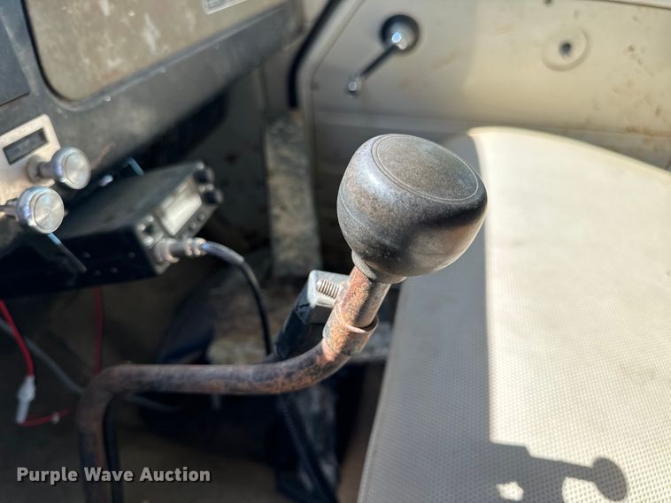 image for item EH6865 1975 International  Load Star 1800 dump truck