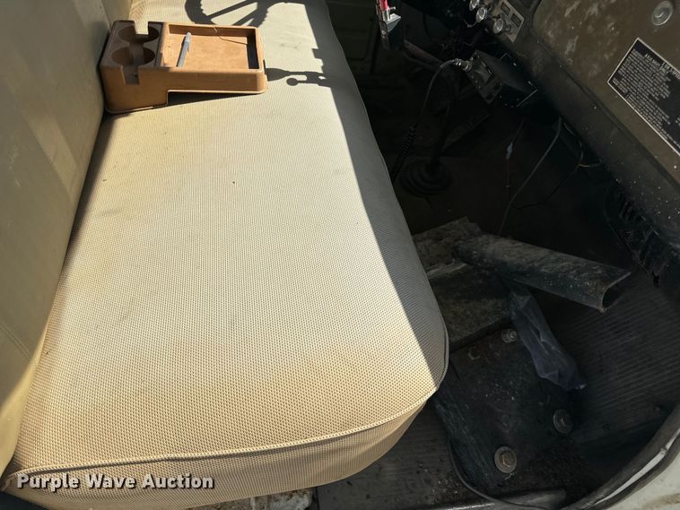 image for item EH6865 1975 International  Load Star 1800 dump truck