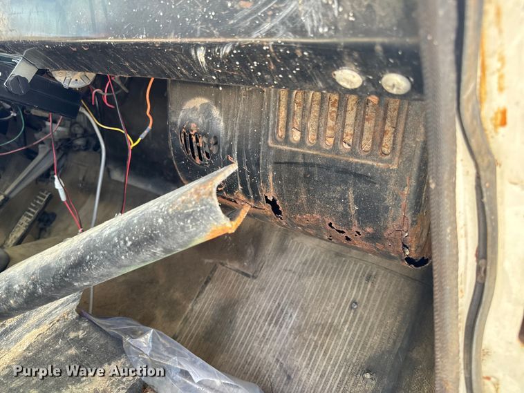 image for item EH6865 1975 International  Load Star 1800 dump truck