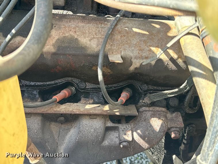 image for item EH6865 1975 International  Load Star 1800 dump truck