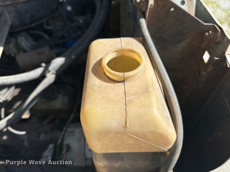 image for item EH6865 1975 International  Load Star 1800 dump truck