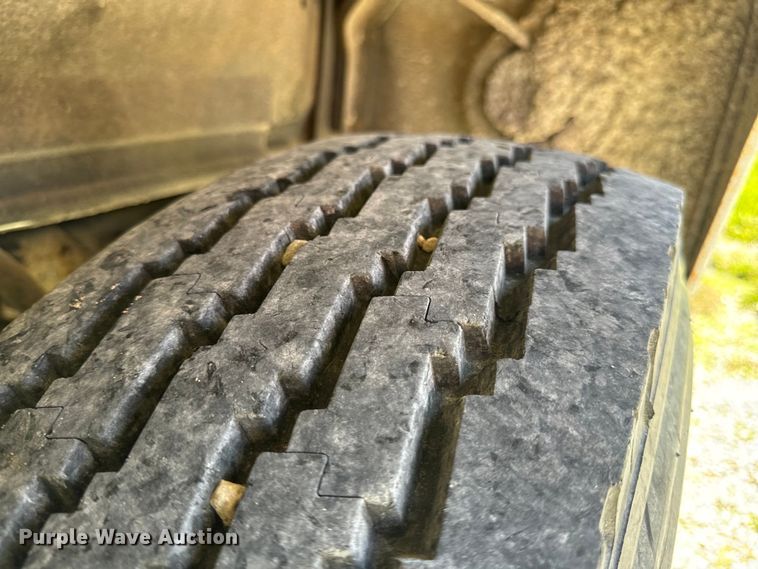 image for item EH6865 1975 International  Load Star 1800 dump truck