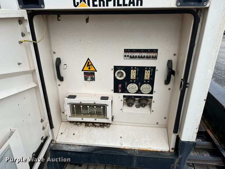 image for item EH6922 2004 Caterpillar XQ60P4 generator