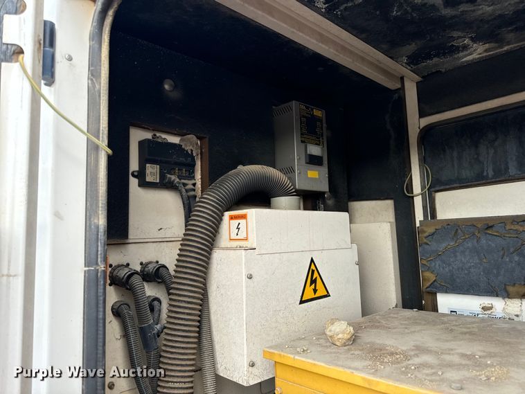 image for item EH6922 2004 Caterpillar XQ60P4 generator