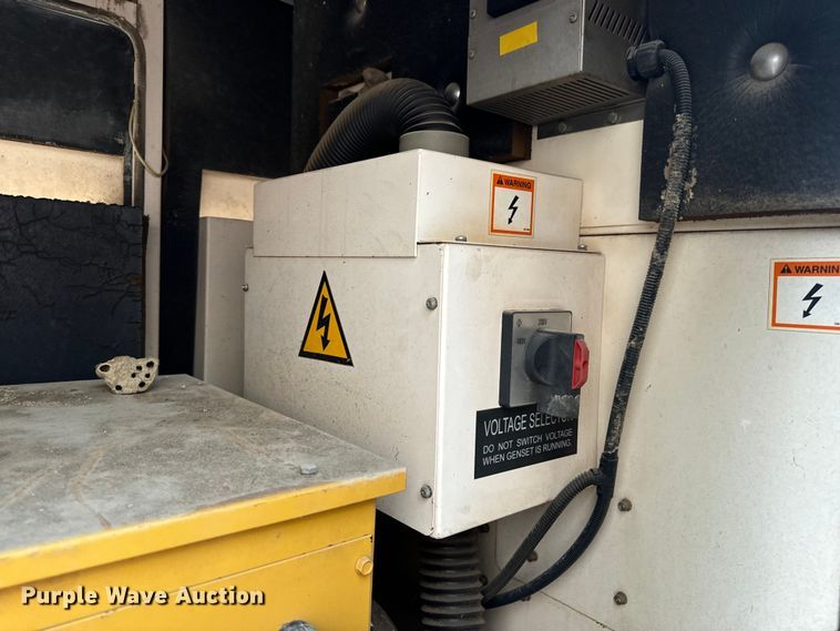 image for item EH6922 2004 Caterpillar XQ60P4 generator