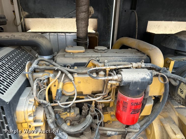 image for item EH6922 2004 Caterpillar XQ60P4 generator