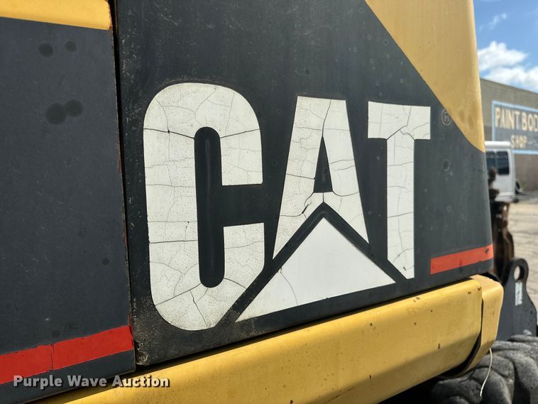 image for item EH6924 2000 Caterpillar M318 wheeled excavator