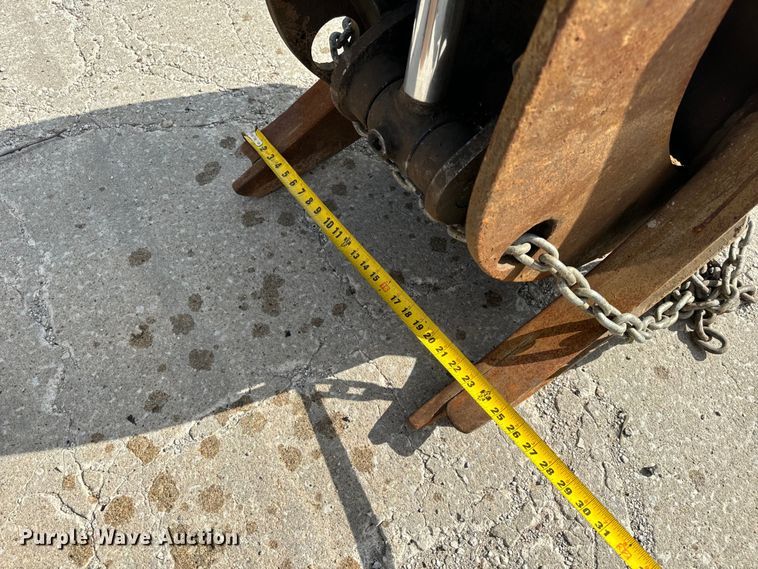 image for item EH6924 2000 Caterpillar M318 wheeled excavator