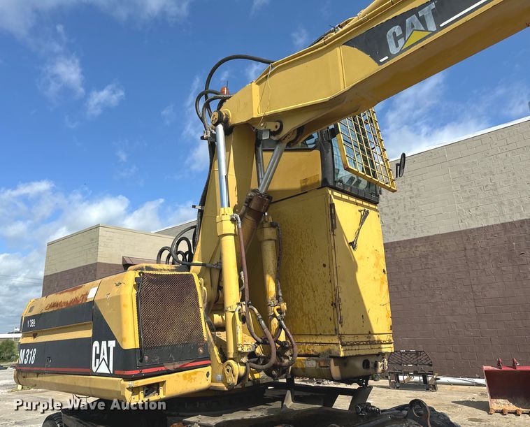 image for item EH6924 2000 Caterpillar M318 wheeled excavator