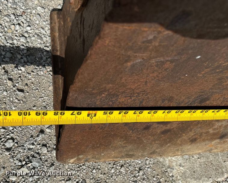 image for item EH6924 2000 Caterpillar M318 wheeled excavator