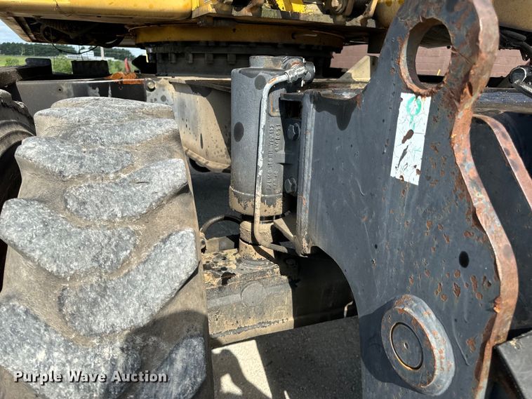 image for item EH6924 2000 Caterpillar M318 wheeled excavator