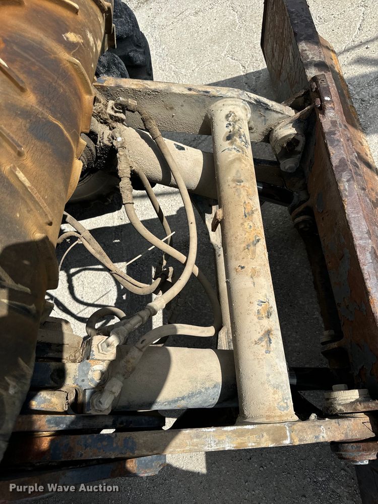 image for item EH6924 2000 Caterpillar M318 wheeled excavator