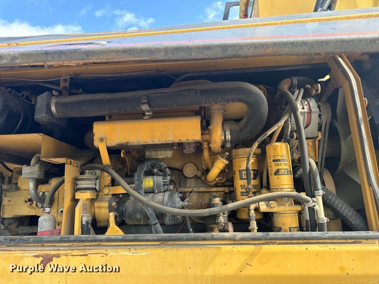 image for item EH6924 2000 Caterpillar M318 wheeled excavator