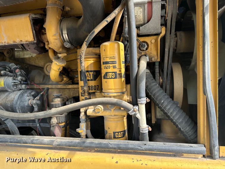 image for item EH6924 2000 Caterpillar M318 wheeled excavator