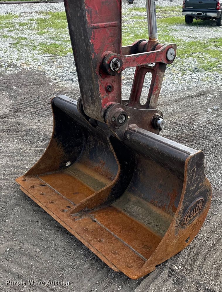 image for item EH6927 2016 Link-Belt 210X4 long reach excavator
