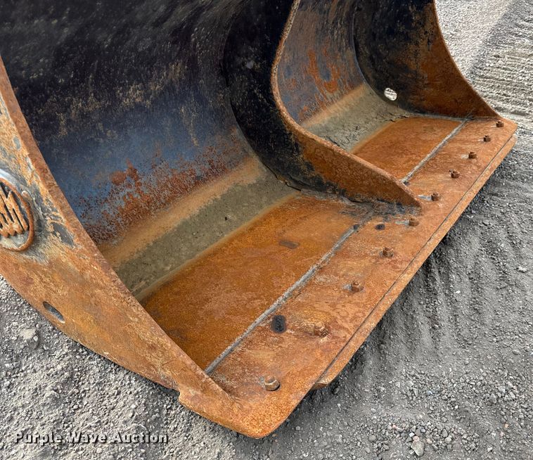 image for item EH6927 2016 Link-Belt 210X4 long reach excavator